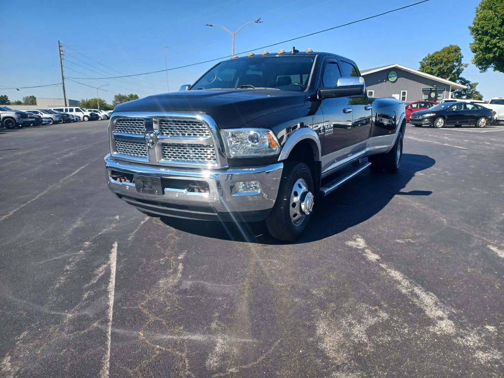 2016 RAM 3500 Image 2