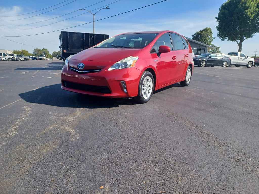2014 Toyota Prius Image 2