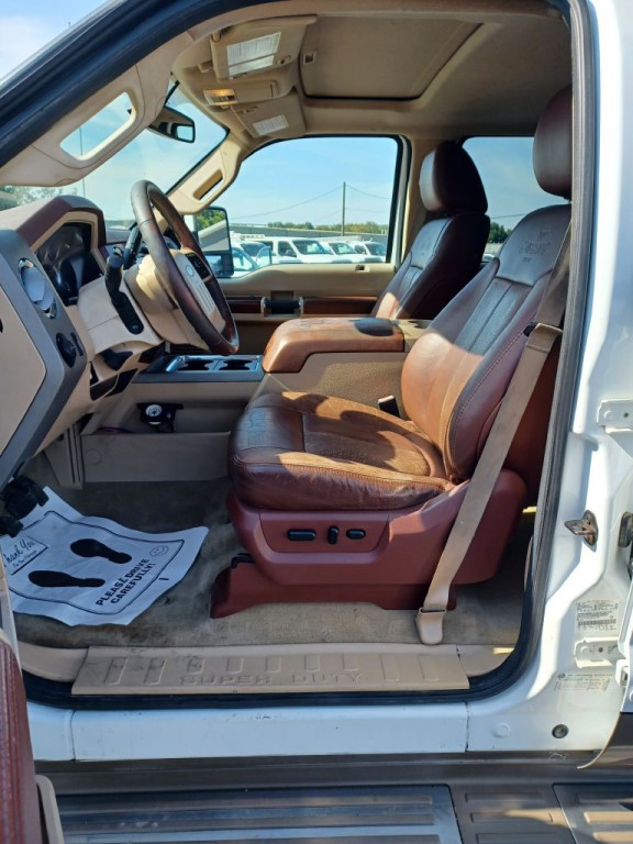 2011 Ford F-250 Image 5