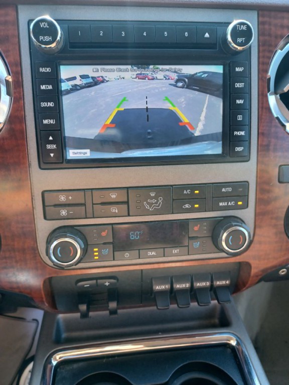 2011 Ford F-250 Image 9
