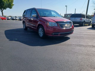 Image for 2016 Chrysler Town & Country Touring L ID: 6846191
