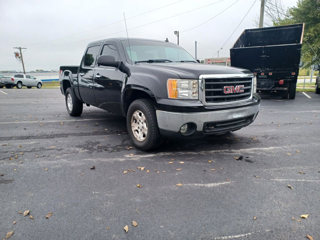 2008 GMC Sierra Image 1