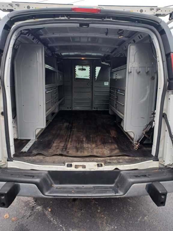 2018 Chevrolet Express Image 5