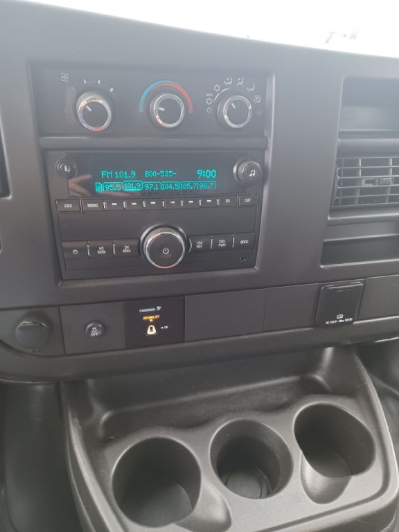 2018 Chevrolet Express Image 9