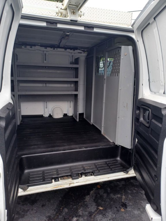 2020 Chevrolet Express Image 6