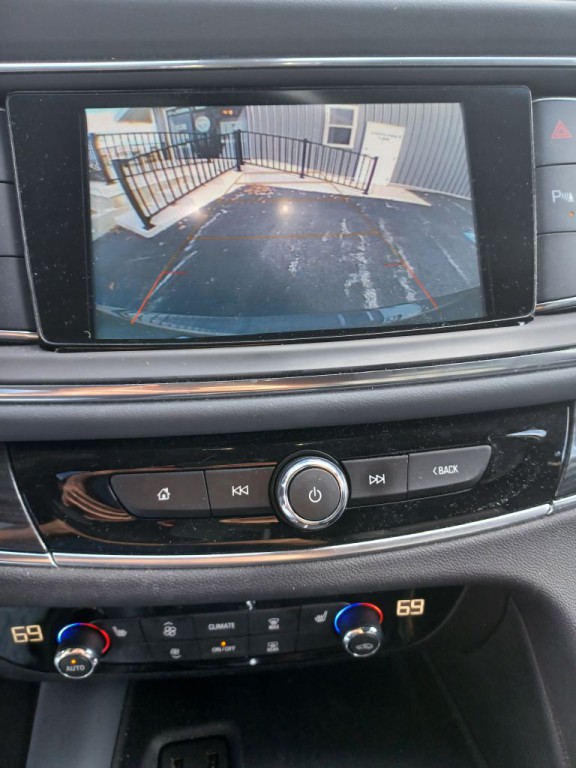 2018 Buick Enclave Image 10