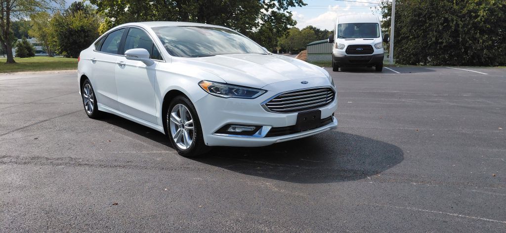 2017 Ford Fusion Image 1