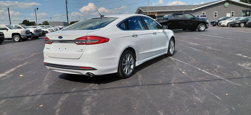 2017 Ford Fusion Image 3
