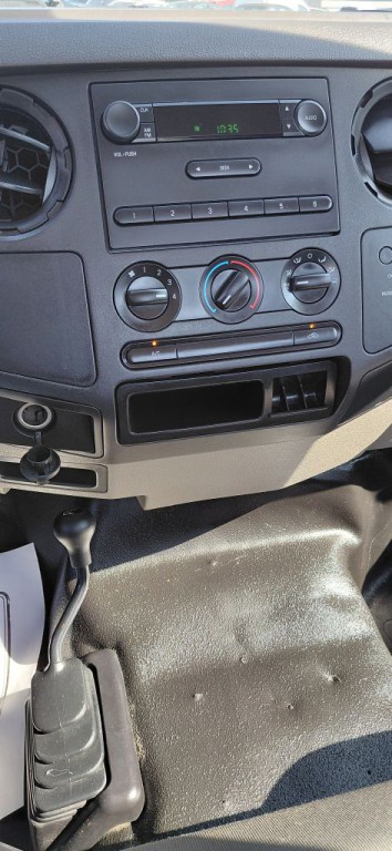 2010 Ford F-250 Image 8