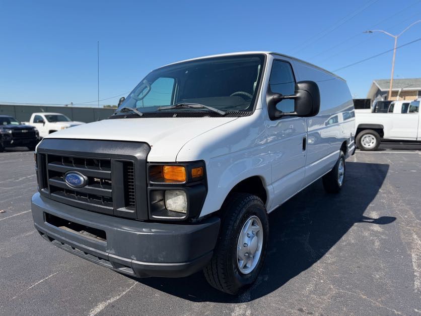 2012 Ford Econoline Image 2