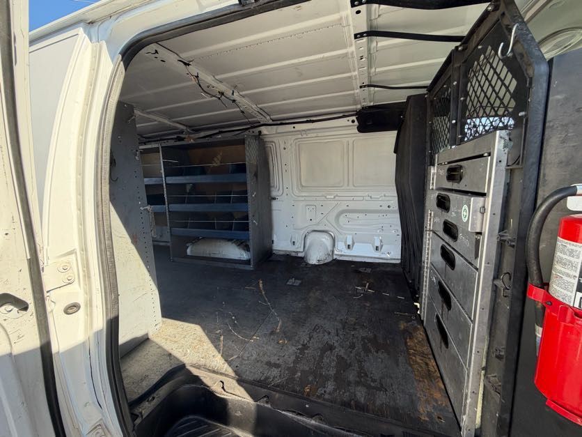 2012 Ford Econoline Image 6