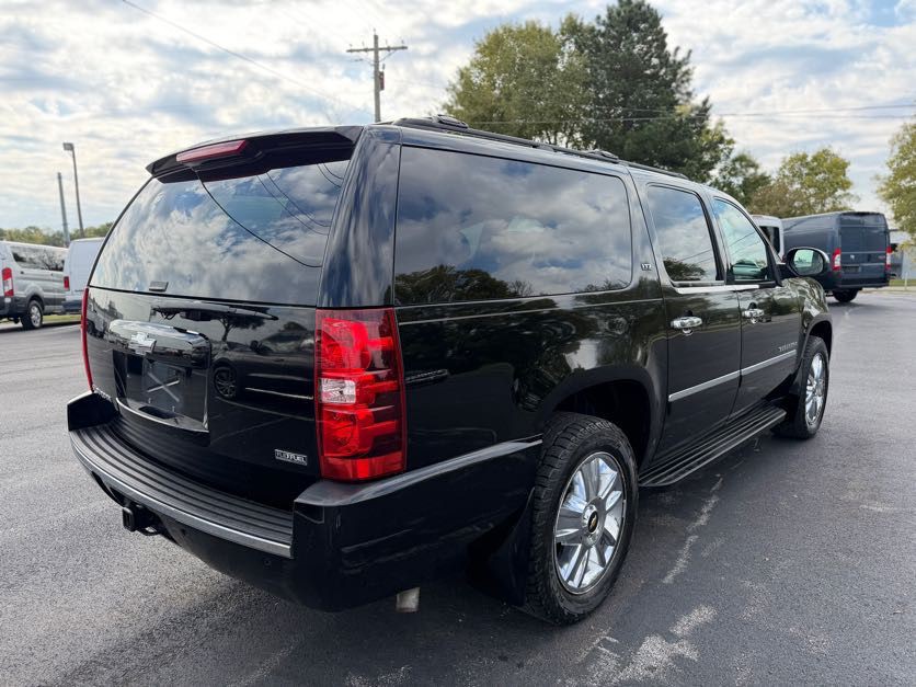 2009 Chevrolet Suburban Image 4
