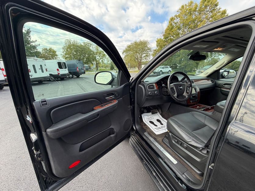 2009 Chevrolet Suburban Image 5