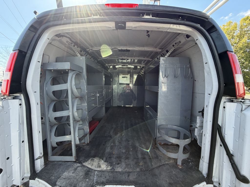 2021 Chevrolet Express Image 5