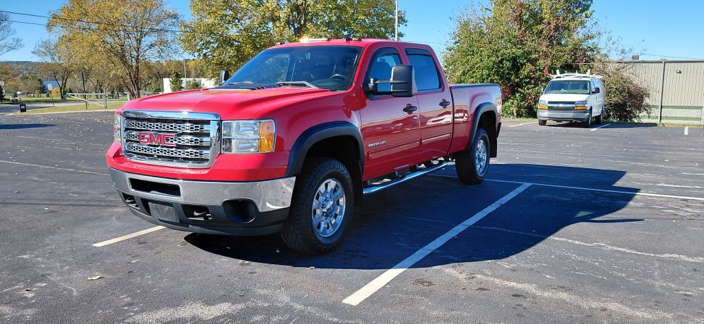 2013 GMC Sierra Image 2