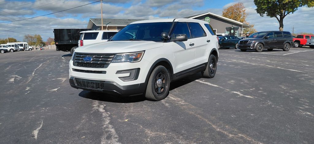 2017 Ford Explorer Image 2