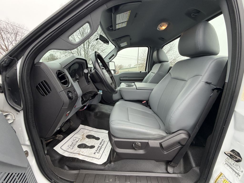 2011 Ford F-250 Image 6