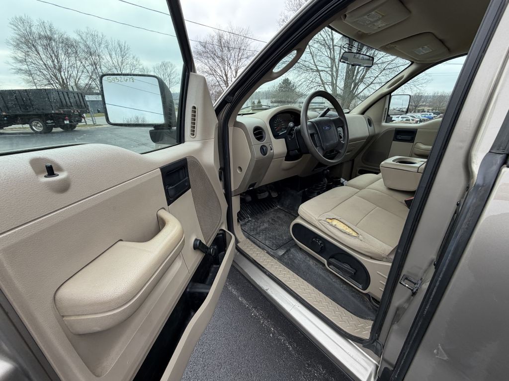 2004 Ford F-150 Image 6