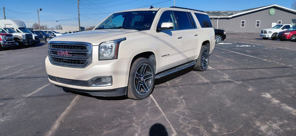 2015 GMC Yukon Image 2