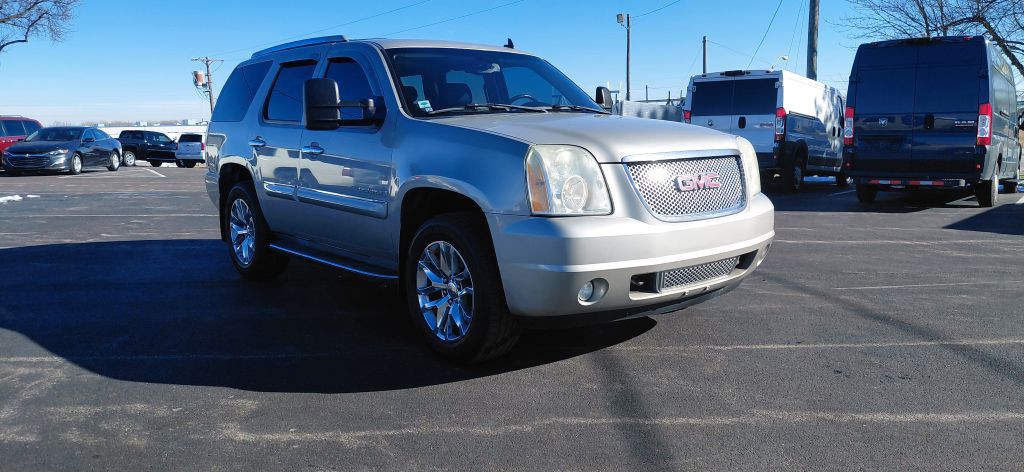 2007 GMC Yukon Image 1