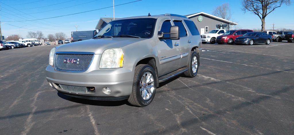 2007 GMC Yukon Image 2