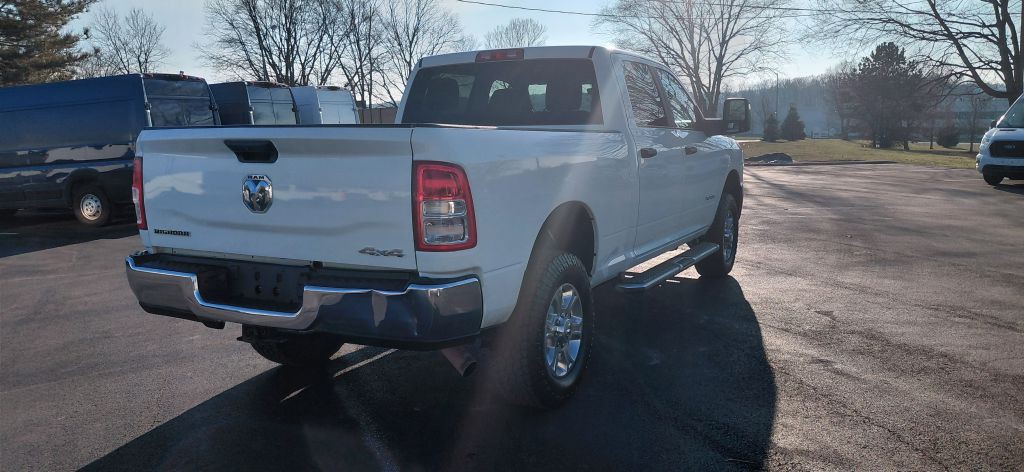 2024 RAM 2500 Image 3