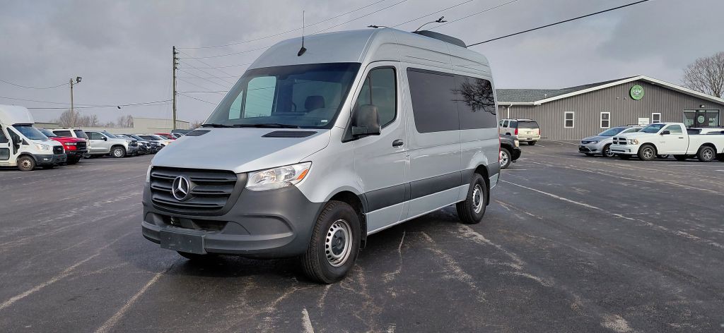 2024 Mercedes-Benz Sprinter Image 2