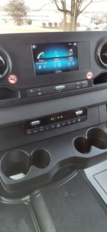 2024 Mercedes-Benz Sprinter Image 8