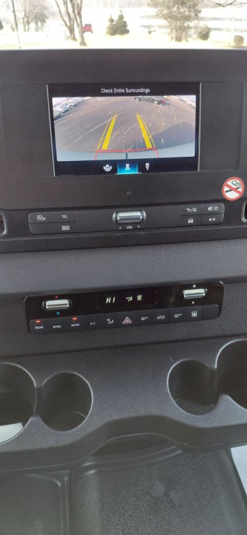 2024 Mercedes-Benz Sprinter Image 9