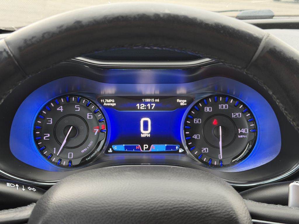 2015 Chrysler 200 Image 6