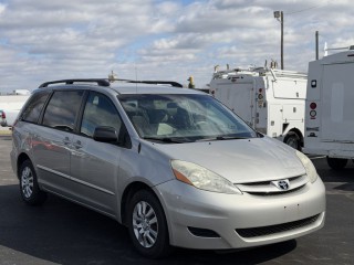 Image for 2007 Toyota Sienna CE ID: 7222584