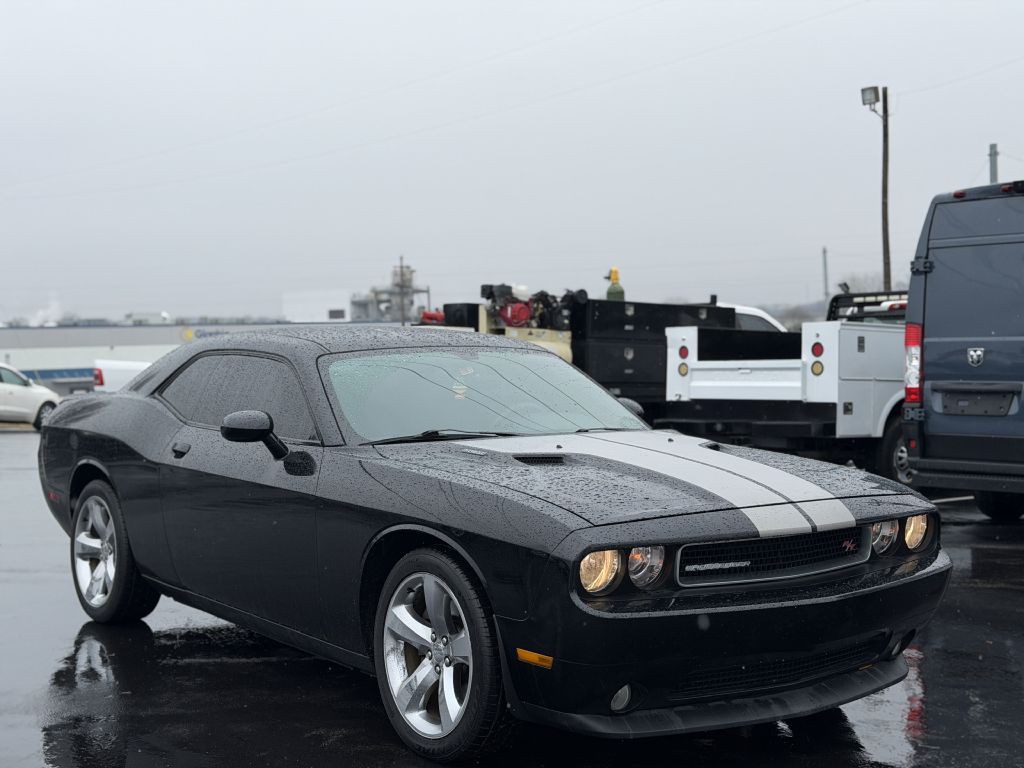 2014 Dodge Challenger Image 1