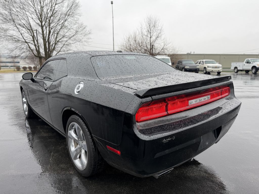 2014 Dodge Challenger Image 3