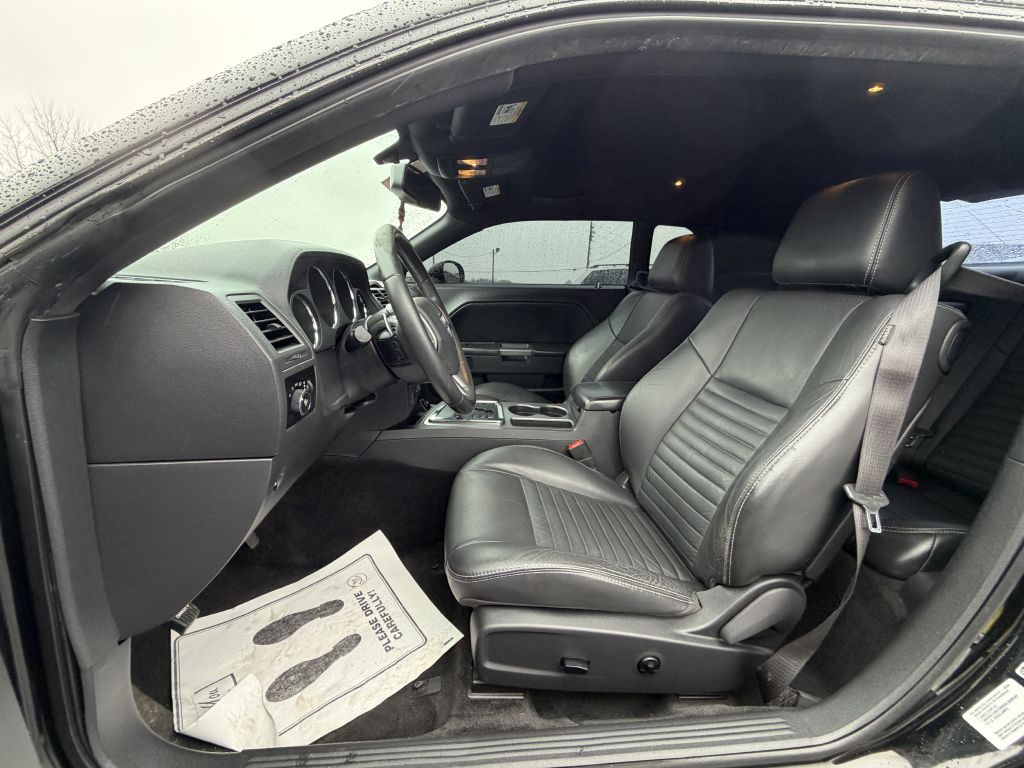 2014 Dodge Challenger Image 5