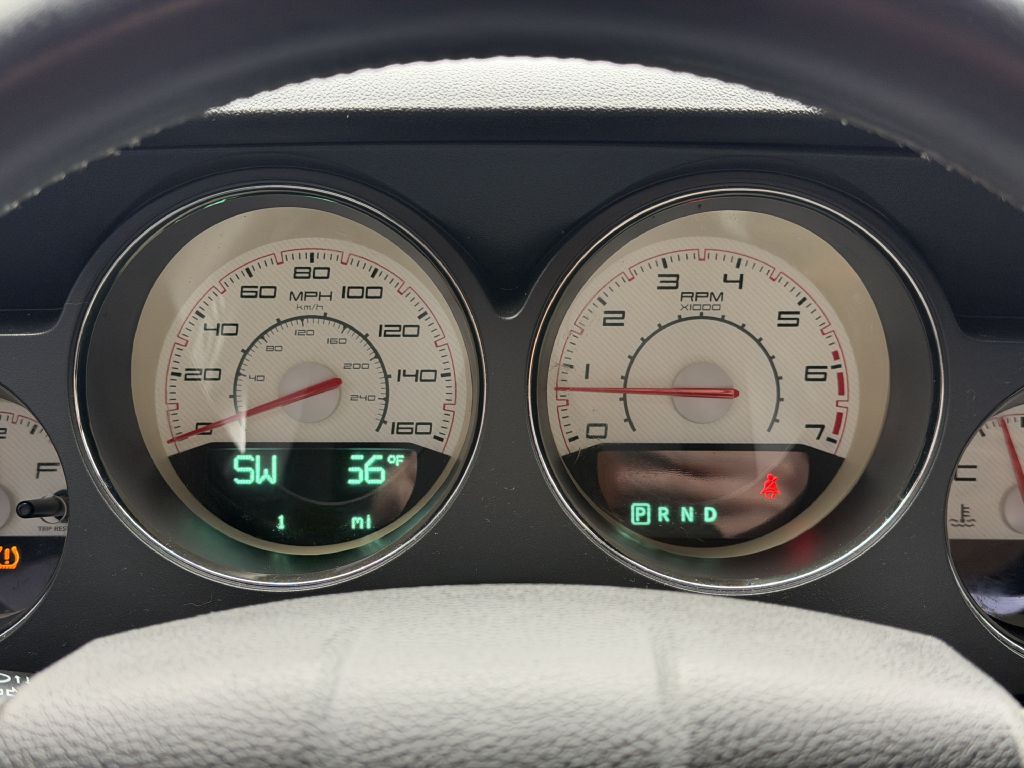 2014 Dodge Challenger Image 6