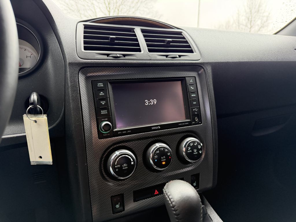 2014 Dodge Challenger Image 7