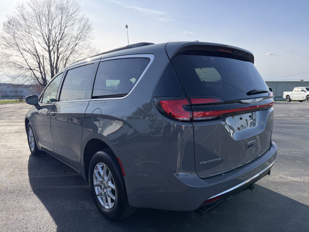 2022 Chrysler Pacifica Image 4