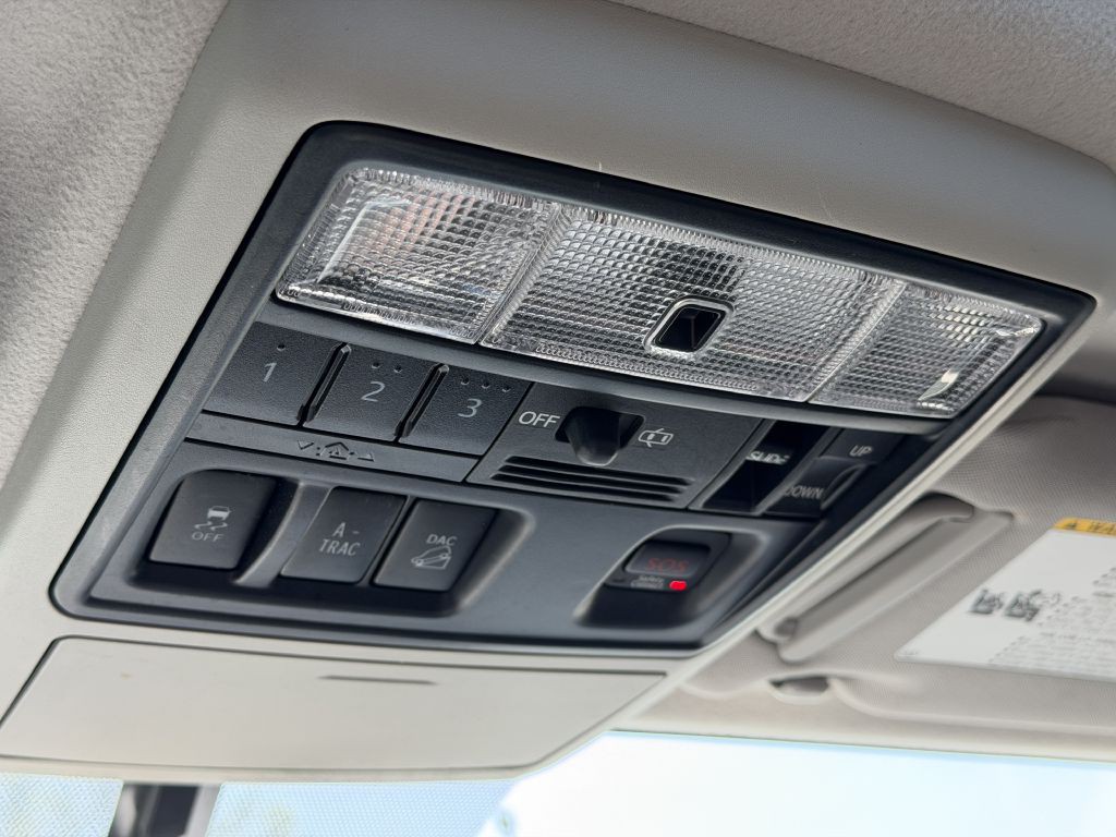 2018 Toyota 4Runner Image 11