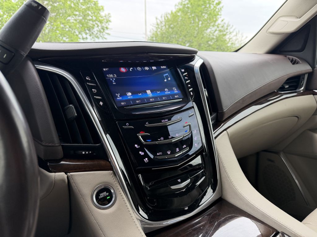 2016 Cadillac Escalade Image 7