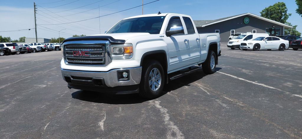 2014 GMC Sierra Image 2