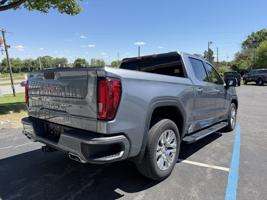 2020 GMC Sierra Image 3