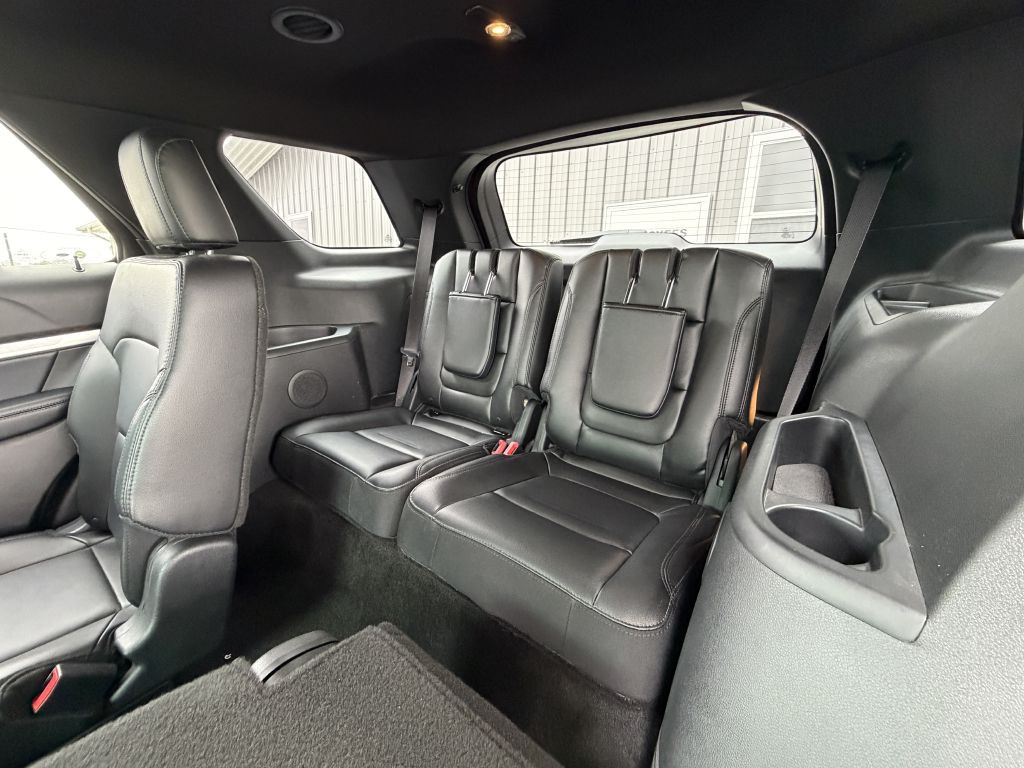 2017 Ford Explorer Image 11