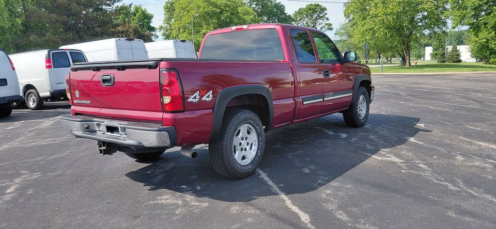 2006 Chevrolet Silverado 1500 Image 3