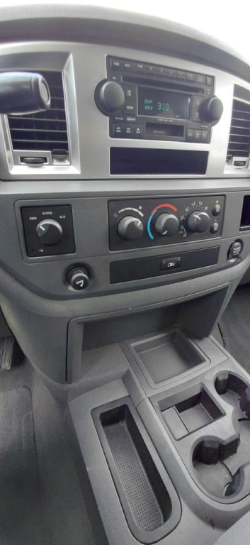 2007 Dodge Ram 3500 Image 9