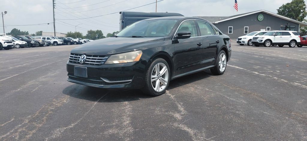 2014 Volkswagen Passat Image 2