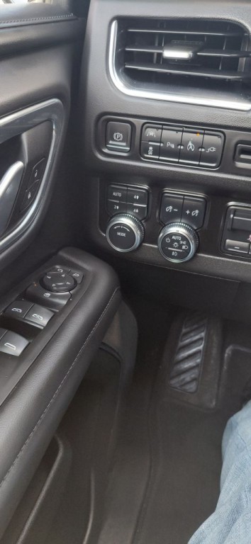 2022 GMC Yukon Image 8