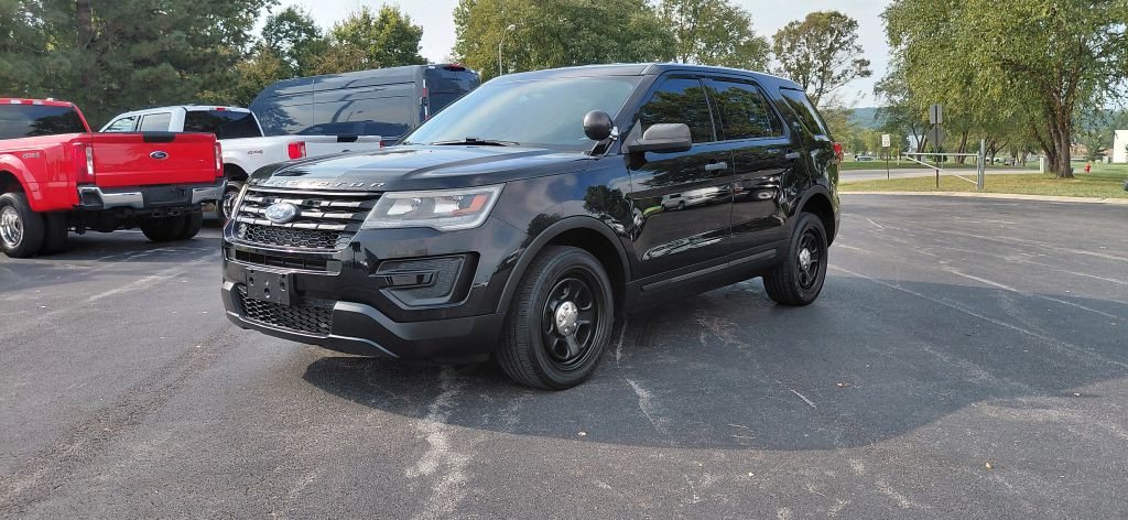 2017 Ford Explorer Image 2