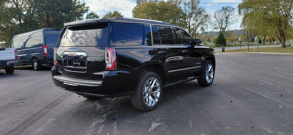 2019 GMC Yukon Image 3