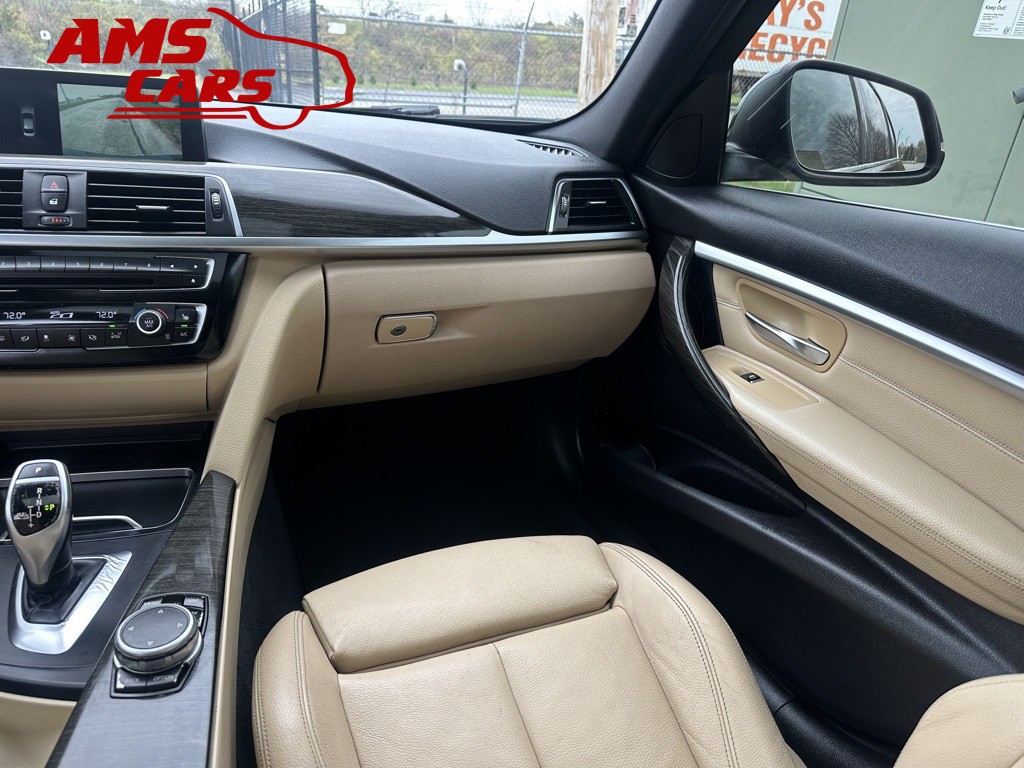 2017 BMW 3 Series Image 7