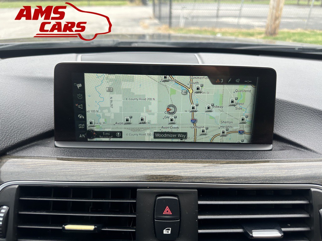 2017 BMW 3 Series Image 22